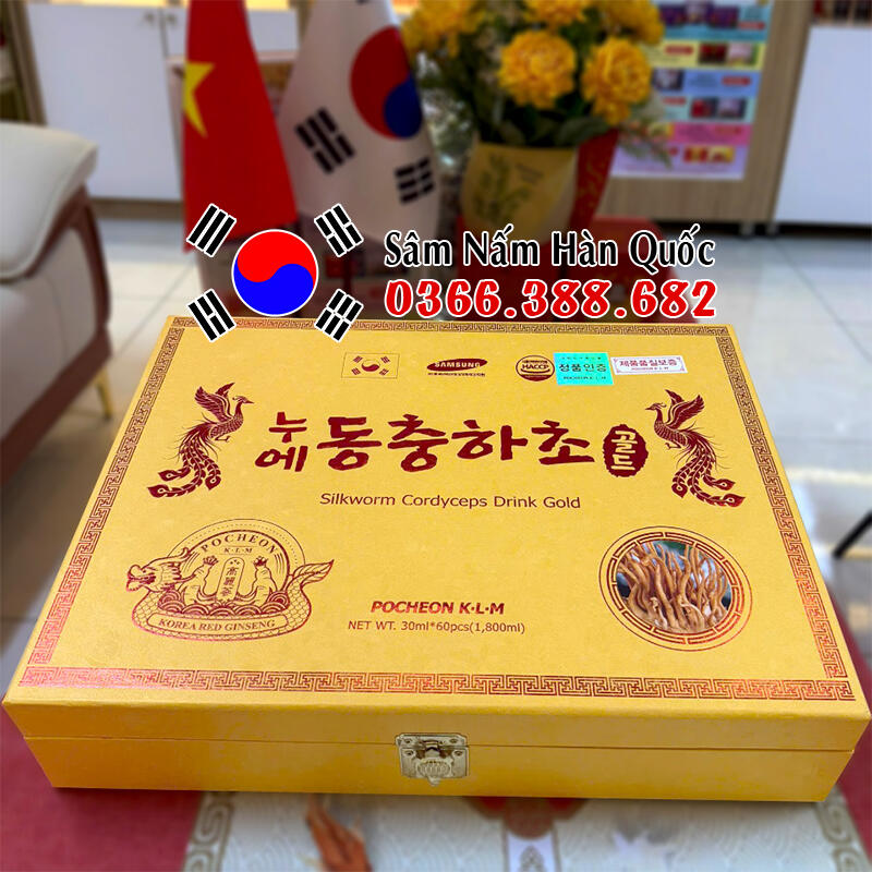 Nước đông trùng hạ thảo Pocheon KLM gỗ vàng 60 gói 30ml Nước đông trùng hạ thảo Pocheon KLM gỗ vàng 60 gói 30ml